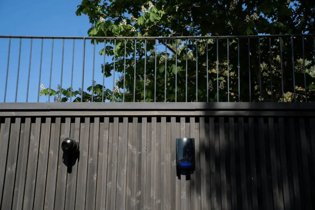 Outdoor Cladding: Thermo Wood or Regular Pine? What to Choose for the Facade?