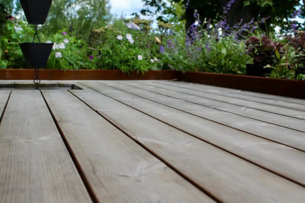 Thermally Treated Wood and UV Protection: When Is Oiling Necessary?