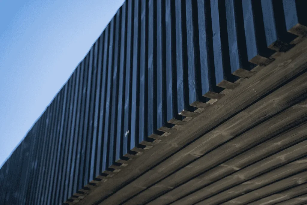 Façade Cladding: Comparing Horizontal and Vertical Installation